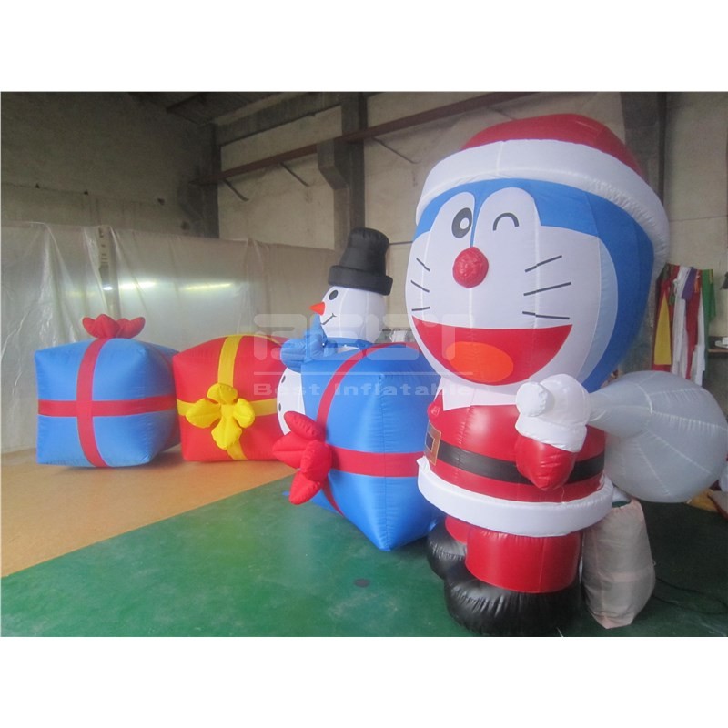 Christmas inflatable doraemon and snow man with gift box for decoration