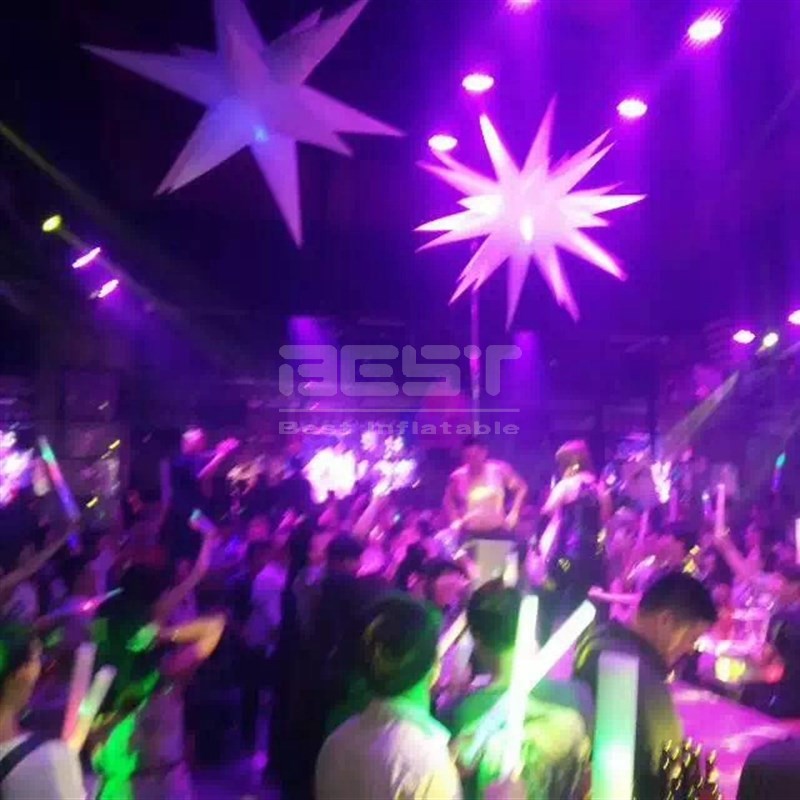 Nightclub Decoration Color Changing Inflatable LED Star Festival Hanging Inflatable Lighting Star Balloon for Stage