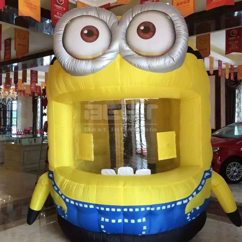Inflatable portable money grab cartoon minions shaped inflatable money machine