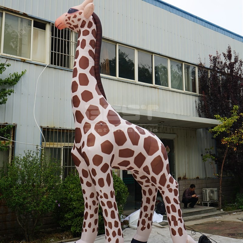 Giant garden inflatables decoration realistic inflatable giraffe for advertising