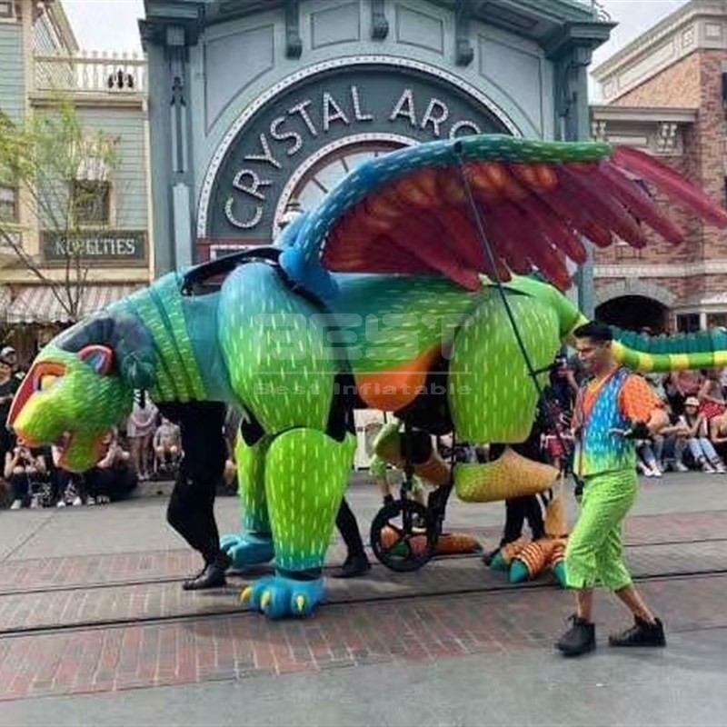 Traditional Theme Party Decoration Inflatable Colorful Traditional Pattern Monster Model Inflatable Monster