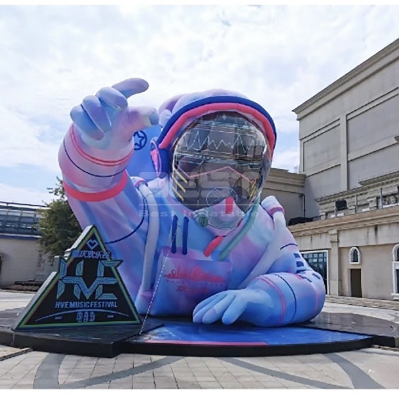 Customized huge props astronaut spaceman model inflatable festival music outdoor